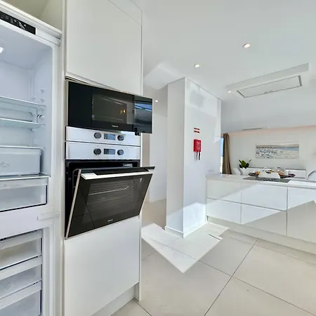 Apartman Panoramic 2 With Pool By Homing