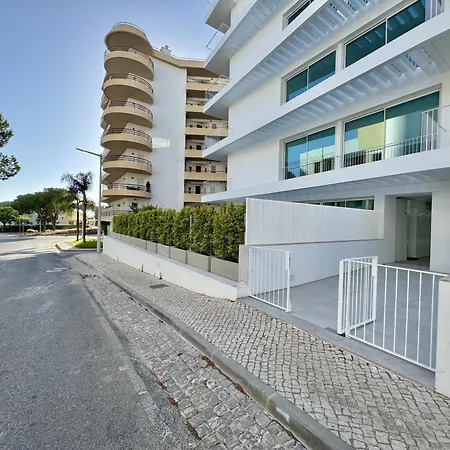 Appartement Panoramic 2 With Pool By Homing