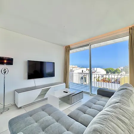 Appartement Panoramic 2 With Pool By Homing
