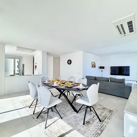 Appartement Panoramic 2 With Pool By Homing *