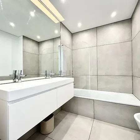 Panoramic 2 With Pool By Homing *